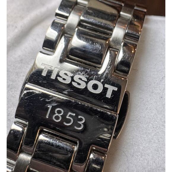 Tissot Couturier Automatic Date Ladies Watch T035.207.11.051.00 main image 8